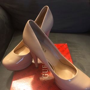 Guess Nude Pump